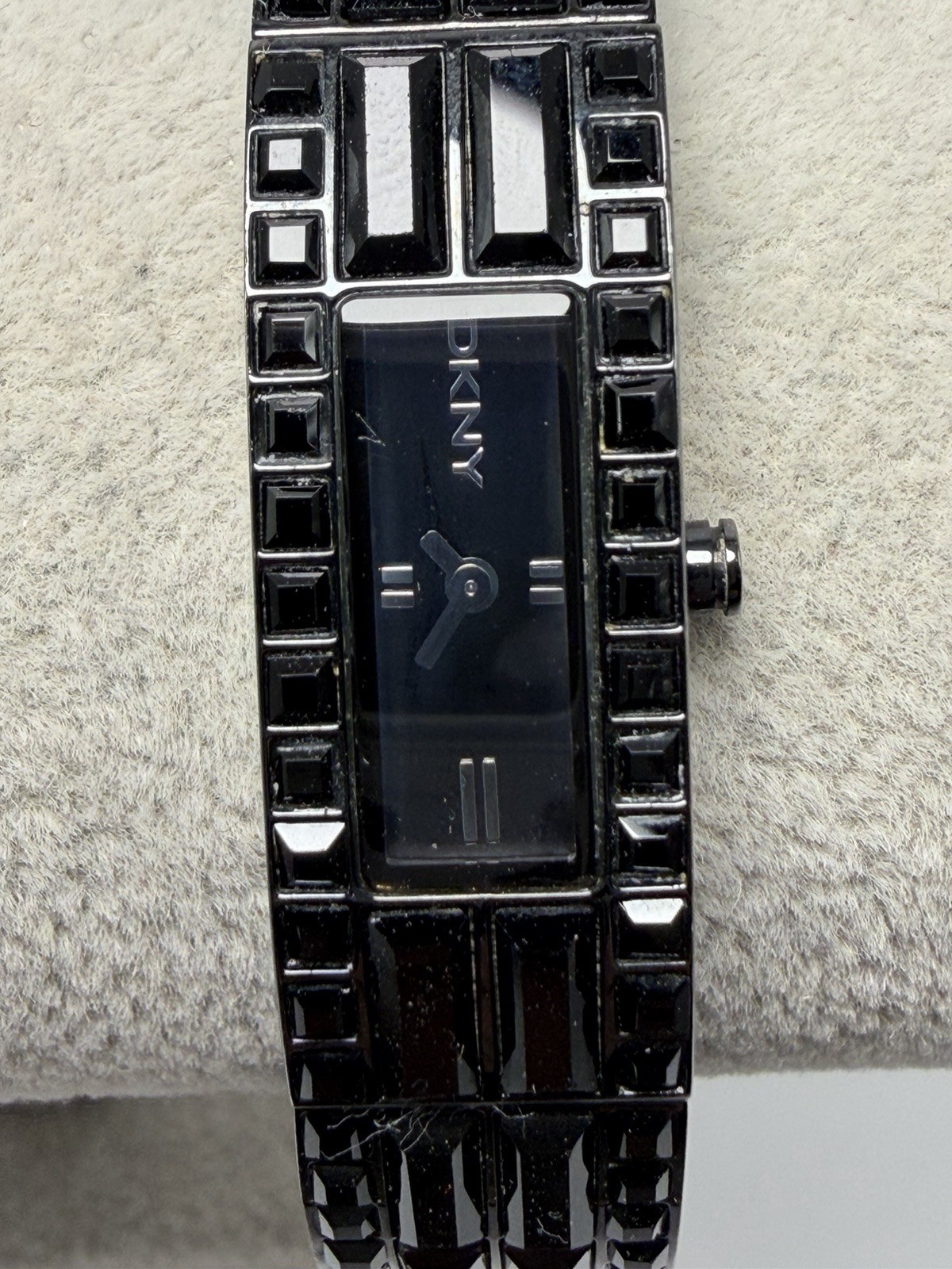 DKNY NY-3897 New Battery Ladies Watch Black Crystals 12MM 6″ Solid Stainless