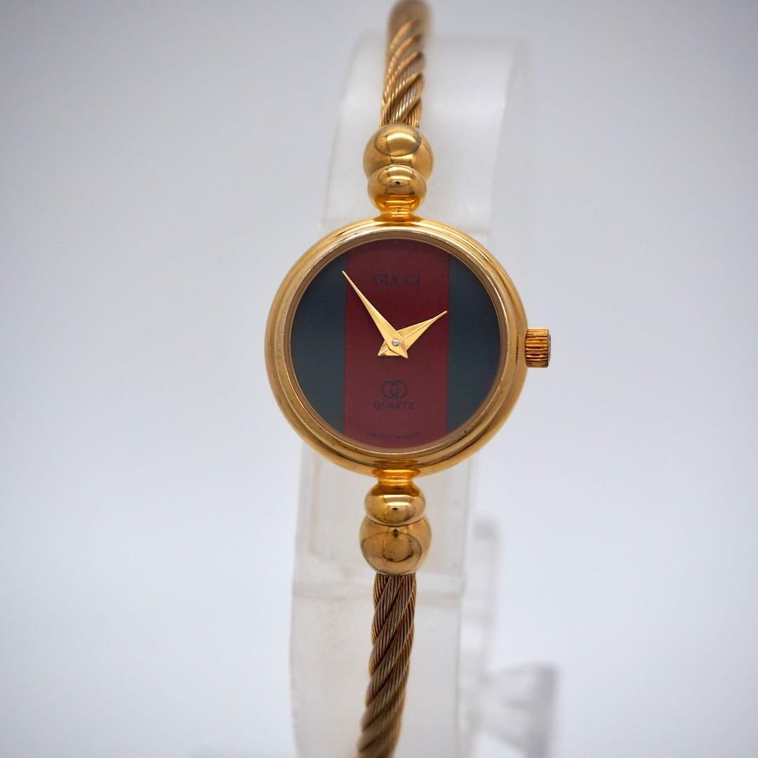 GUCCI 2047L Women’s Wire Bangle Quartz Watch Used