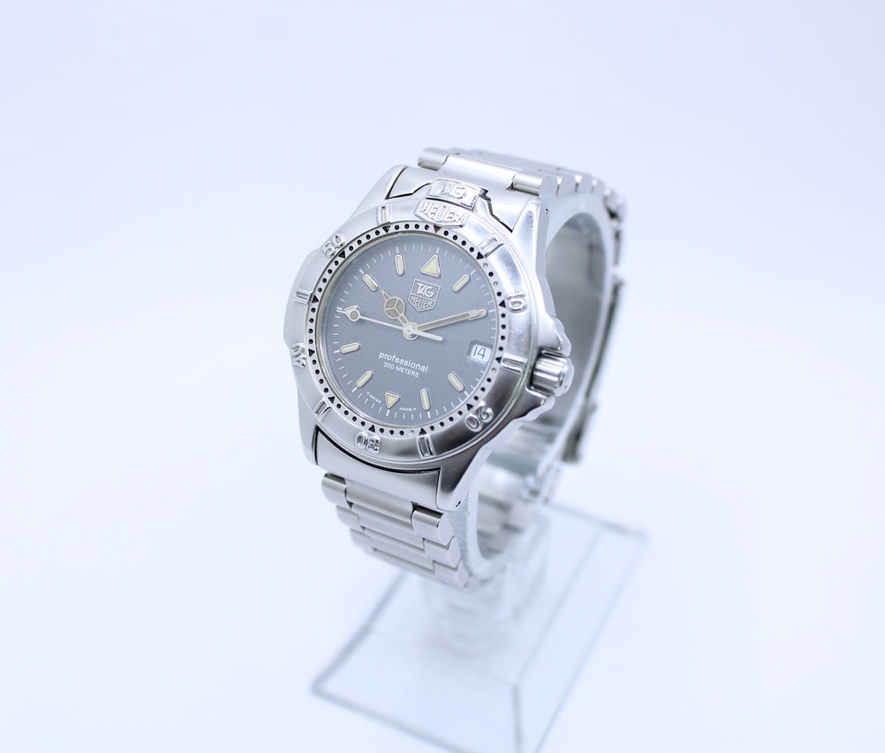 Tag Heuer Professional 4000 Exclusive WF1211-K0 Mid Size Quartz Watch