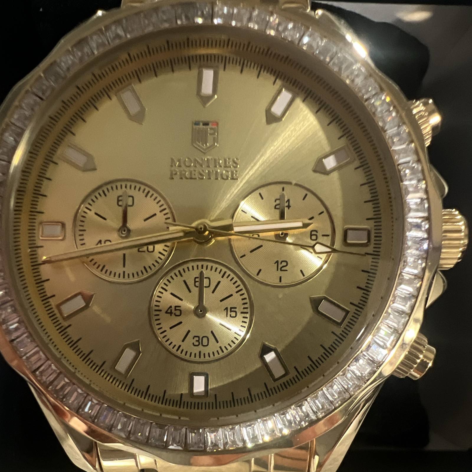 Montres Prestige Men’s Quartz Chronograph Gold-Tone Bracelet 44mm 30m Box