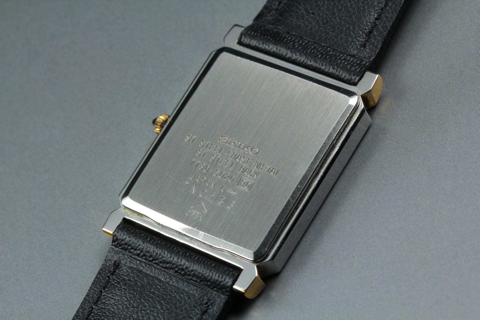 [Near MINT] SEIKO Dolce 7730-5020 Gold Dial Quartz Men’s Watch From JAPAN