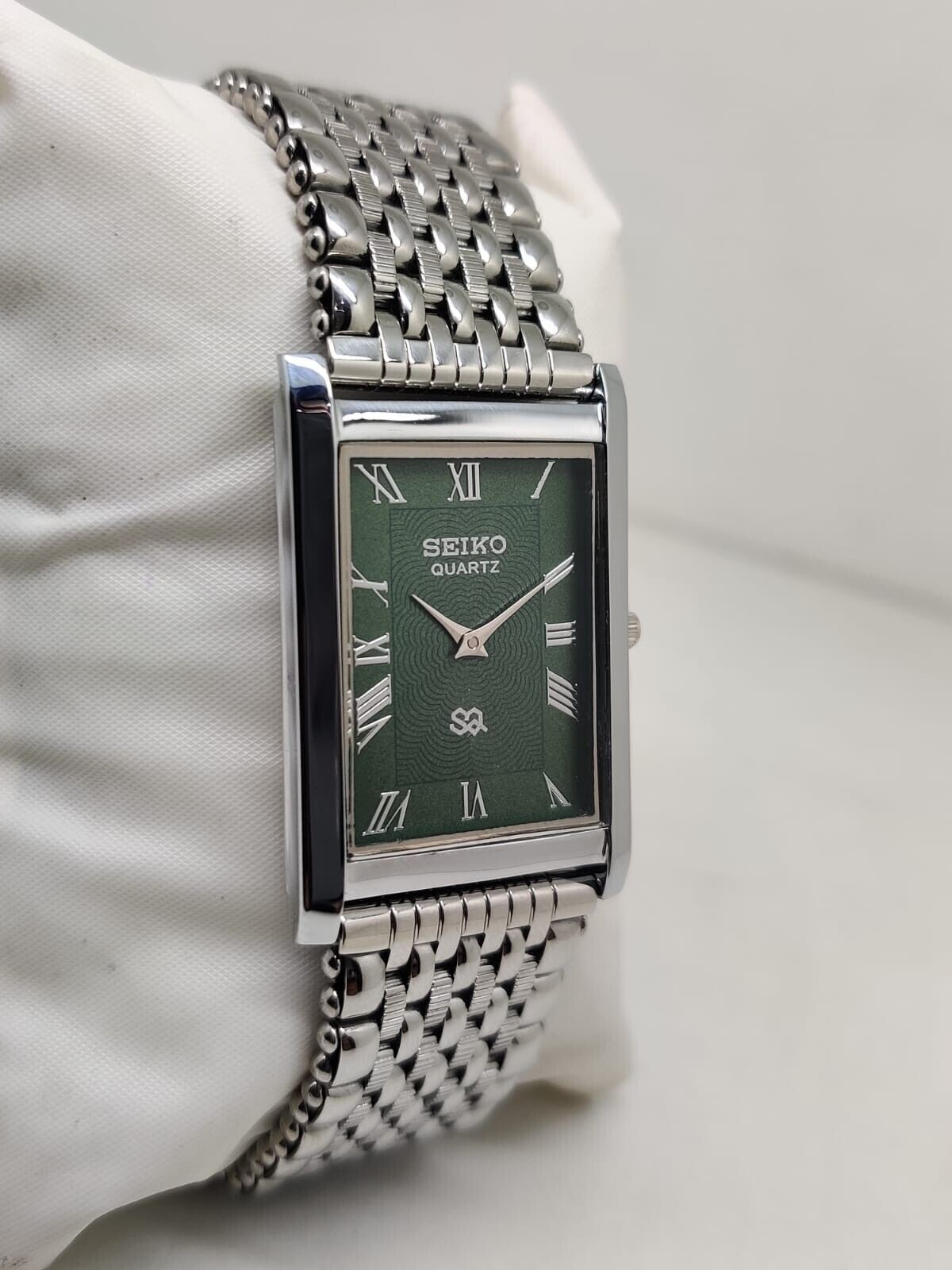 Vintage Seiko Slim Quartz Men’s Wrist Watch – Comes With New Battery, New Band