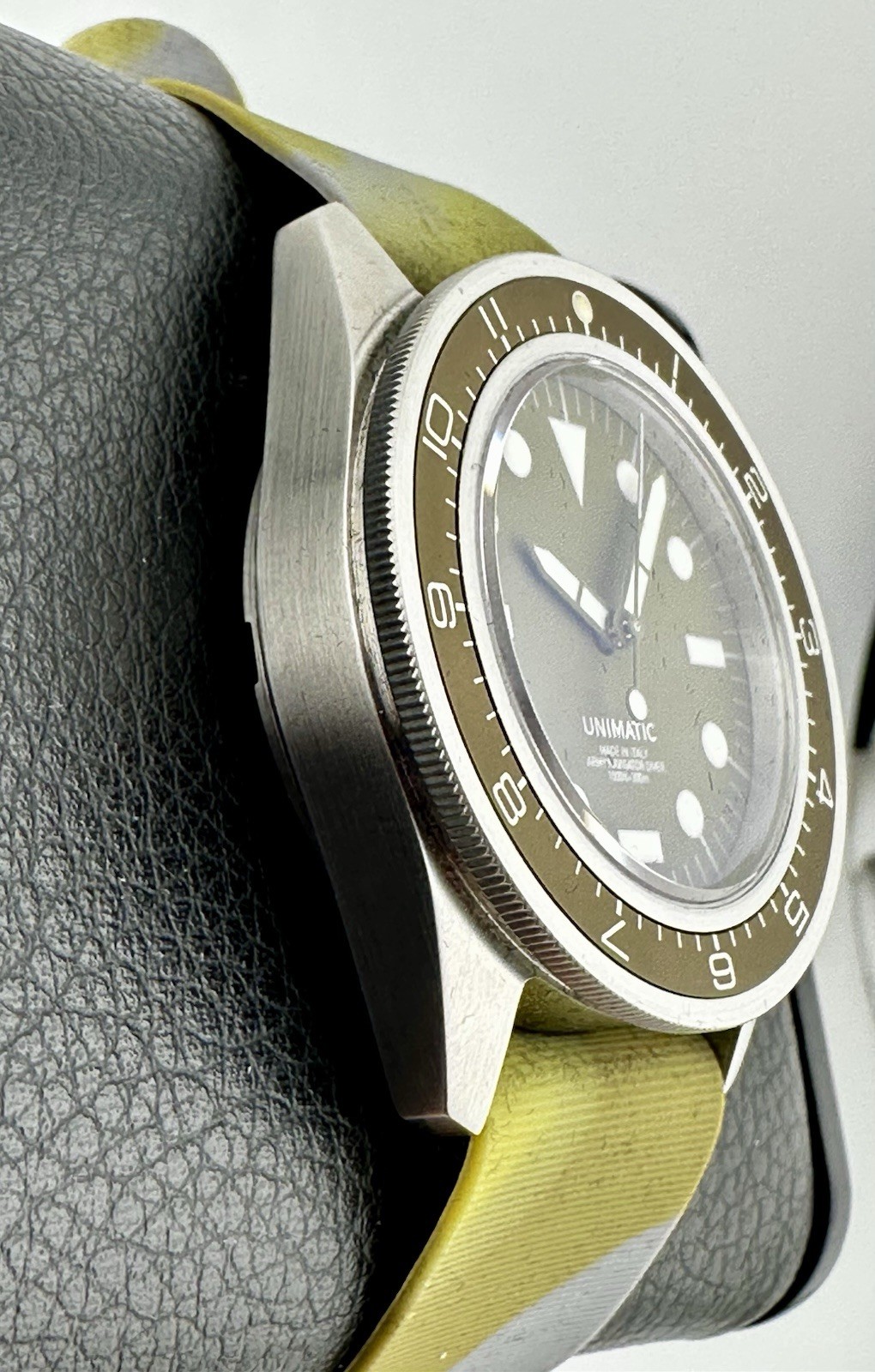 Unimatic U1-DZ Limited Edition 400 Pieces Military 300m Diver Olive Green Dial