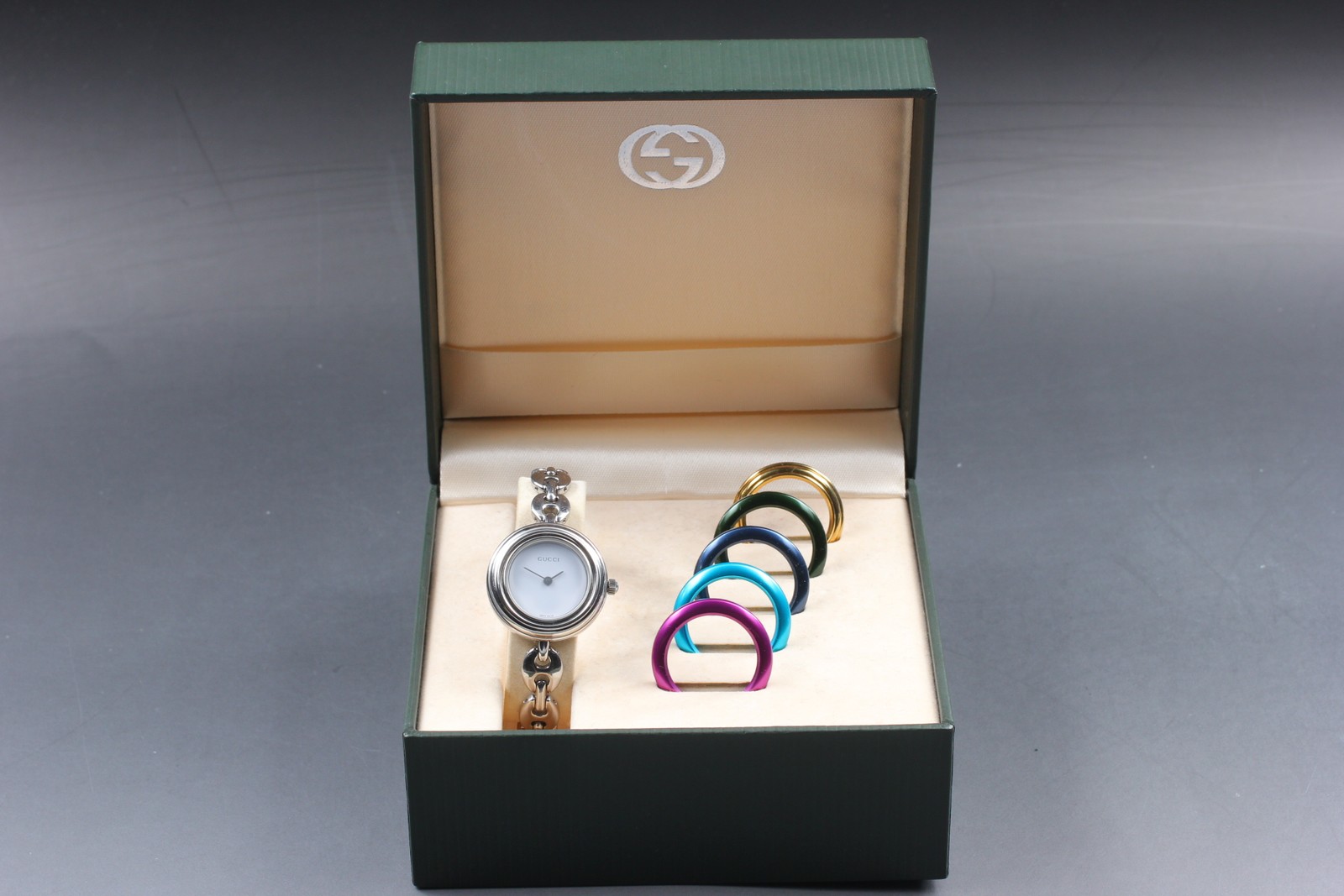 [Near MINT w/Box] GUCCI 11/12.2L 26mm Change Bezel 6 color Qz Women’s Watch