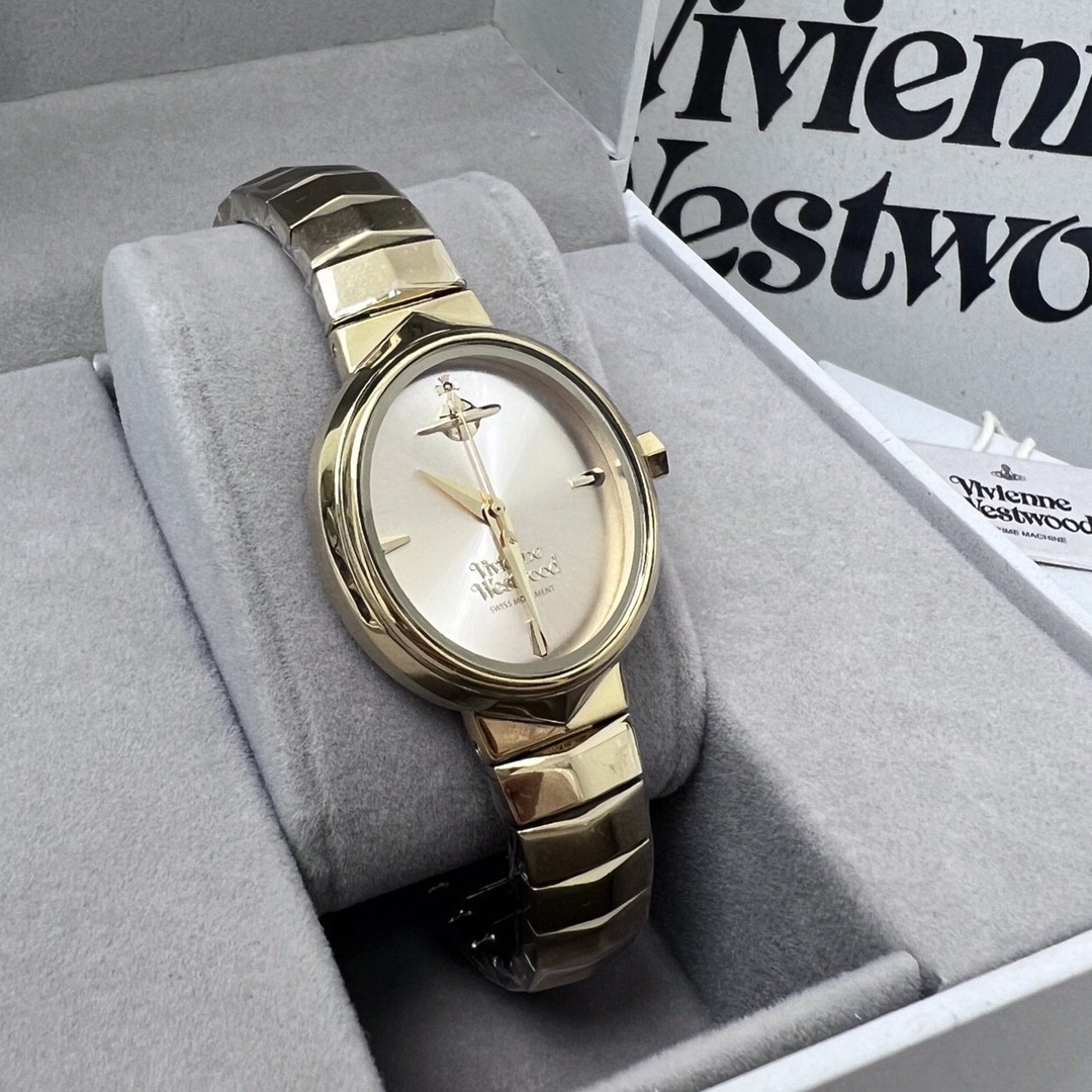 Vivienne Women’s Quartz Oval-shaped Watch Rose Gold Dial Stainless Steel Strap
