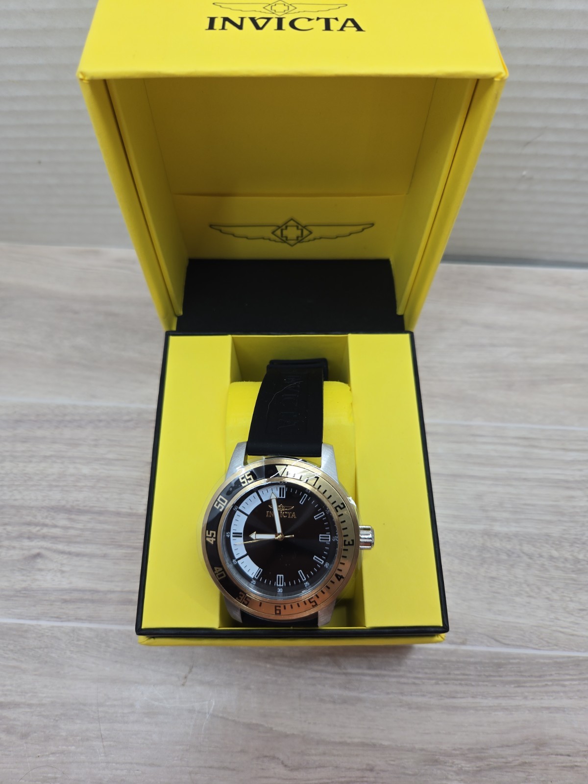 Invicta Specialty Quartz Black and White Dial Men’s Watch 34097