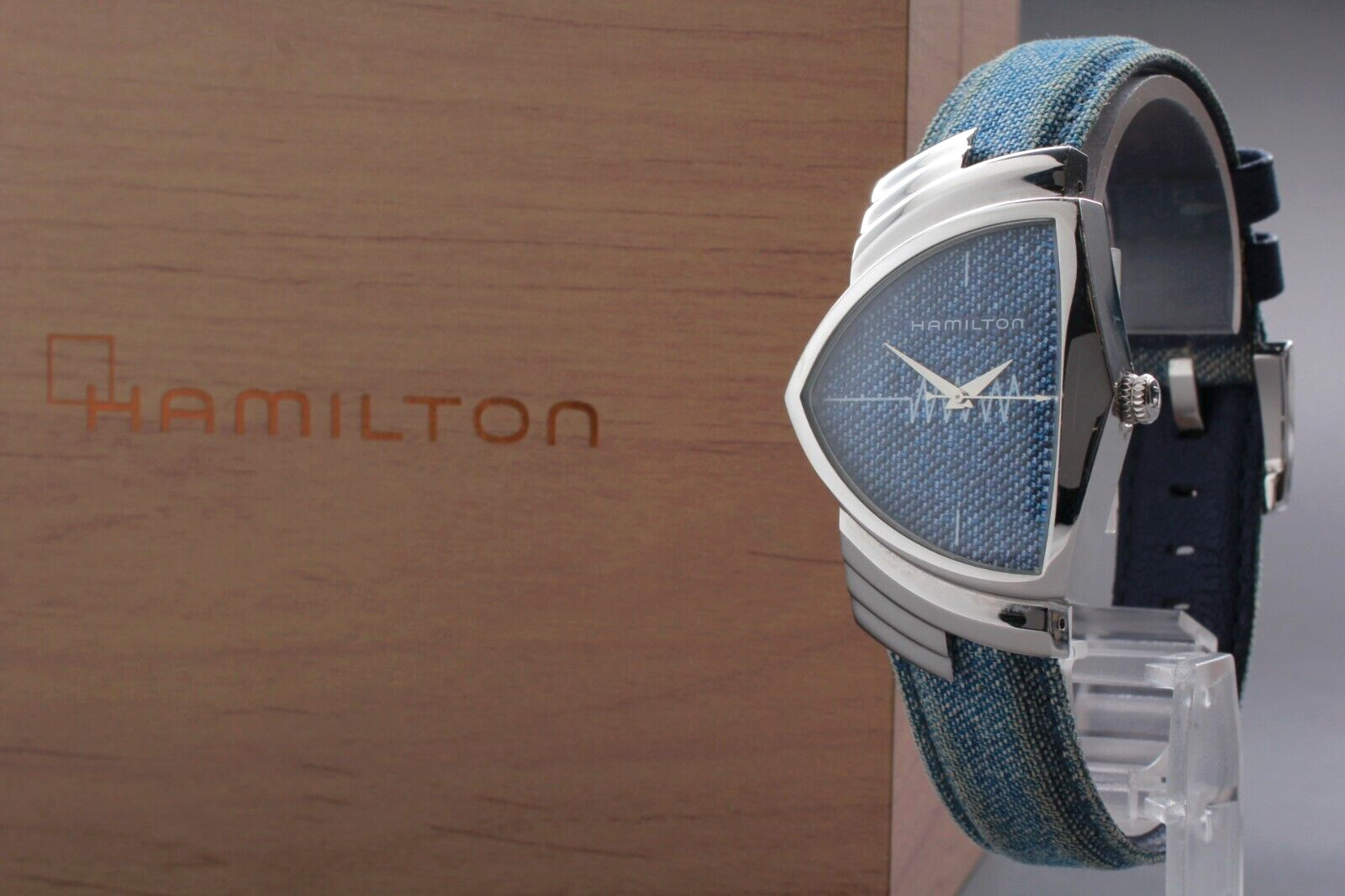 【w/Box, Paper】 Hamilton Ventura H244112 Blue Dial Men’s Quartz Watch From JAPAN