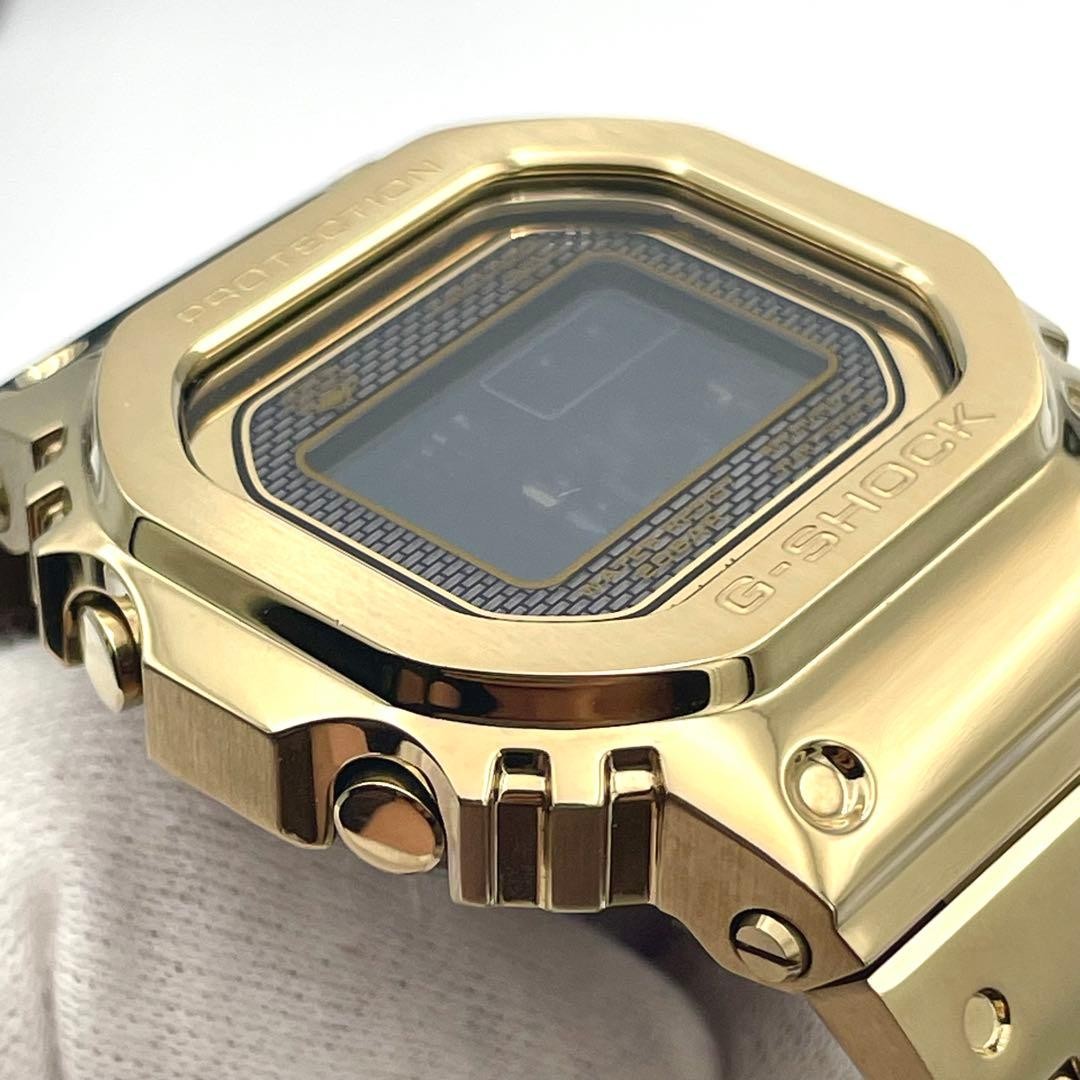 Extreme Beauty G SHOCK Gold GMW B5000GD 9JF Model