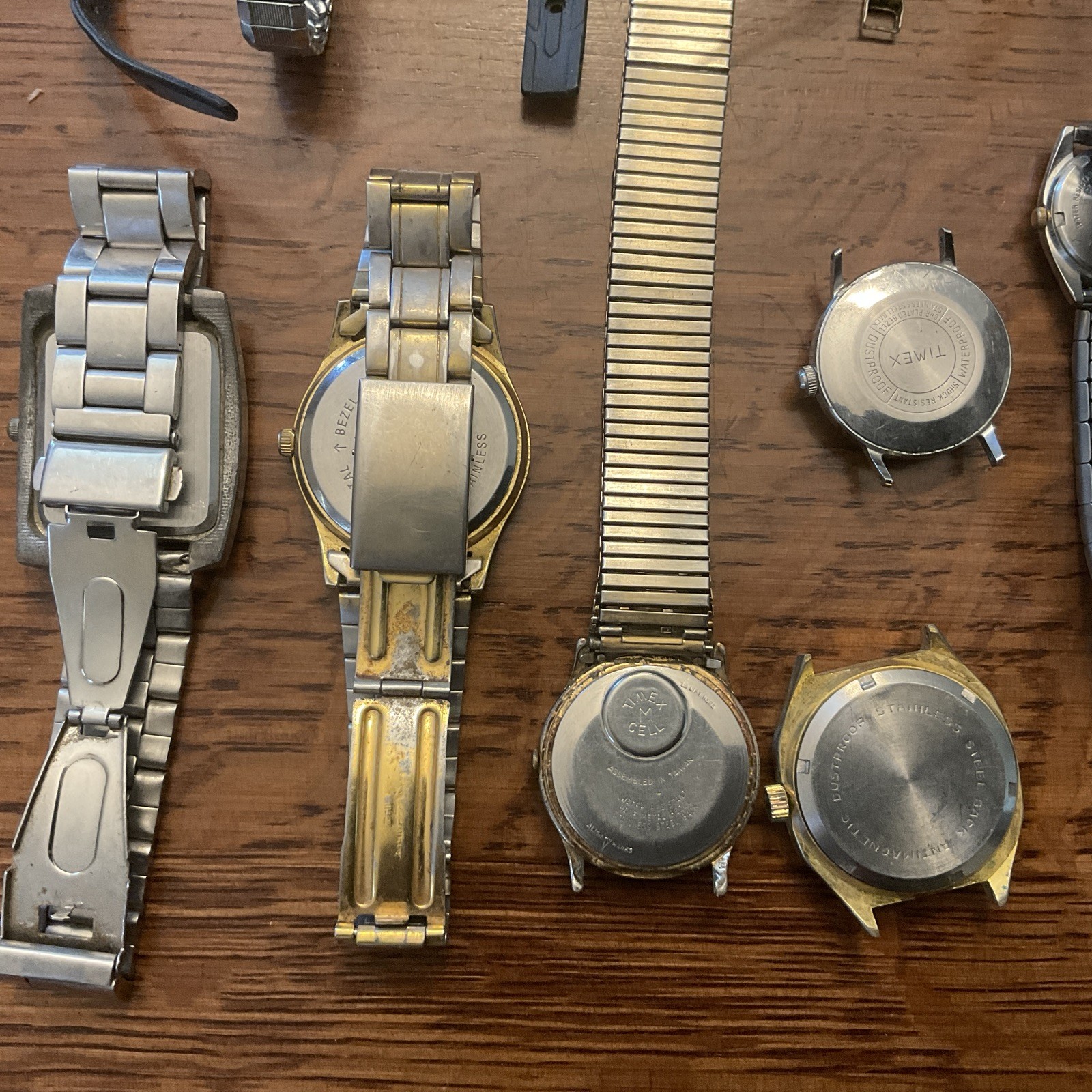 30 Vintage Ladies & Mens Wrist Watches Mostly TIMEX Mixed Brands UNTESTED