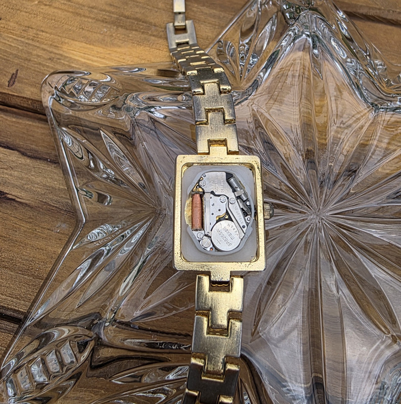 Elizabeth Taylor Watch White Diamonds Collectible Vintage New Battery 7.25″