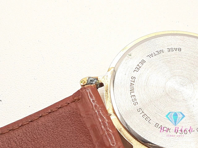 [A1R] Tokyo Disneyland Mickey V301 6E30 Gold Brown GP Watch [h7v]