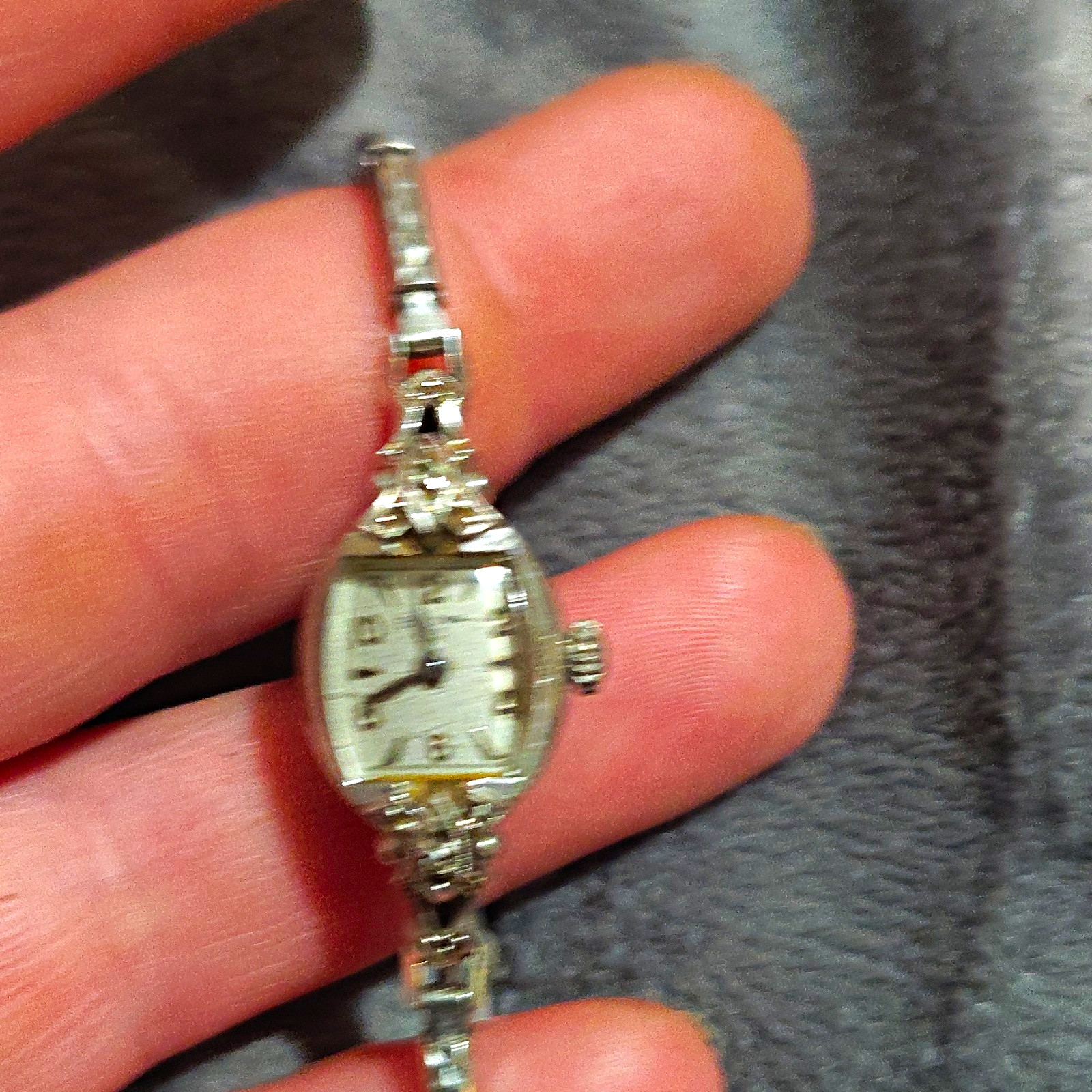 Title: Vintage 1963 Bulova M3 Ladies Cocktail Watch – 10K Rolled Gold Plate – RU