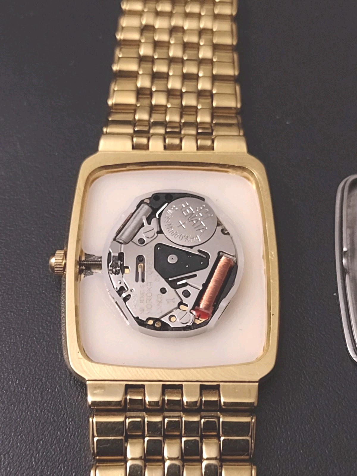 Vintage Men’s Formal Dress Gold Tone Diamond Bulova Quartz Watch Service Award
