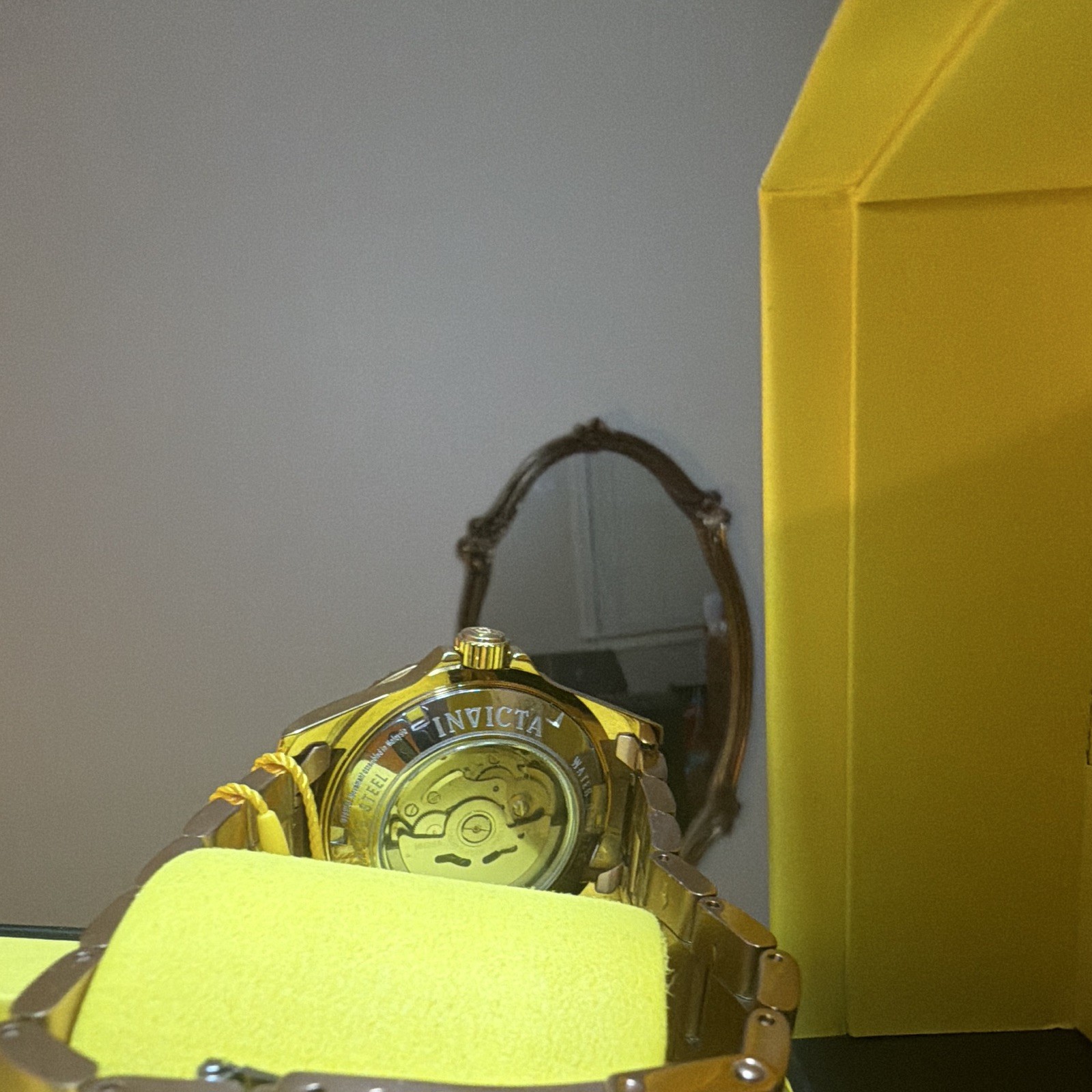 Invicta Diver Men’s Auto professional 660ft-200m Black Dial Green Black Bezel