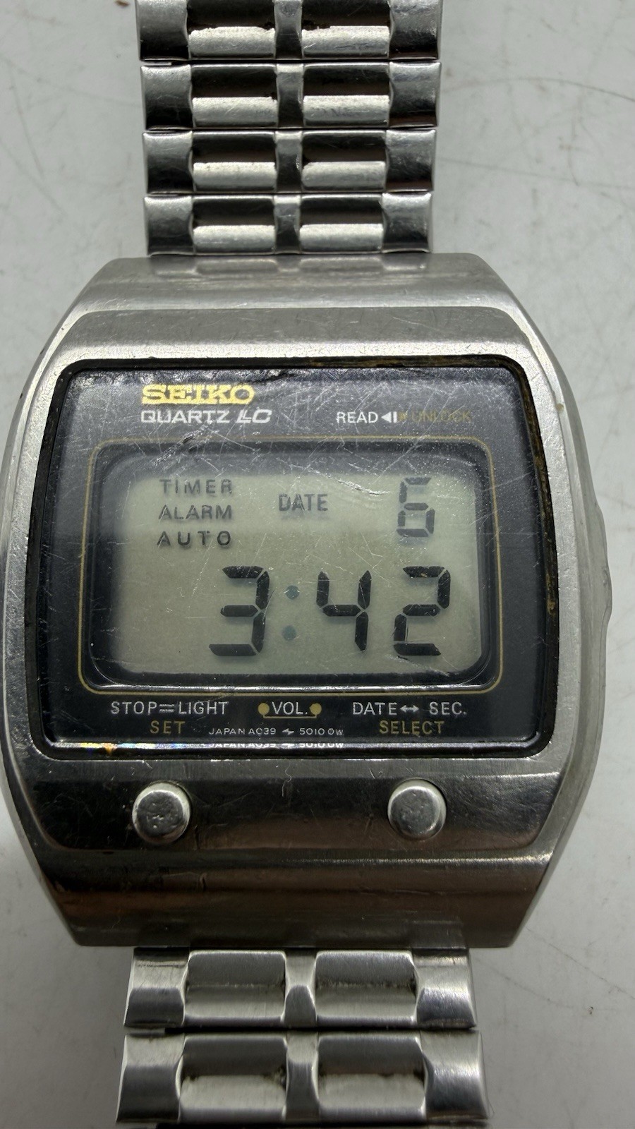 Vintage Seiko Quartz LC A039-5019 Men’s Digital Watch Spiedel Bracelet Stainless