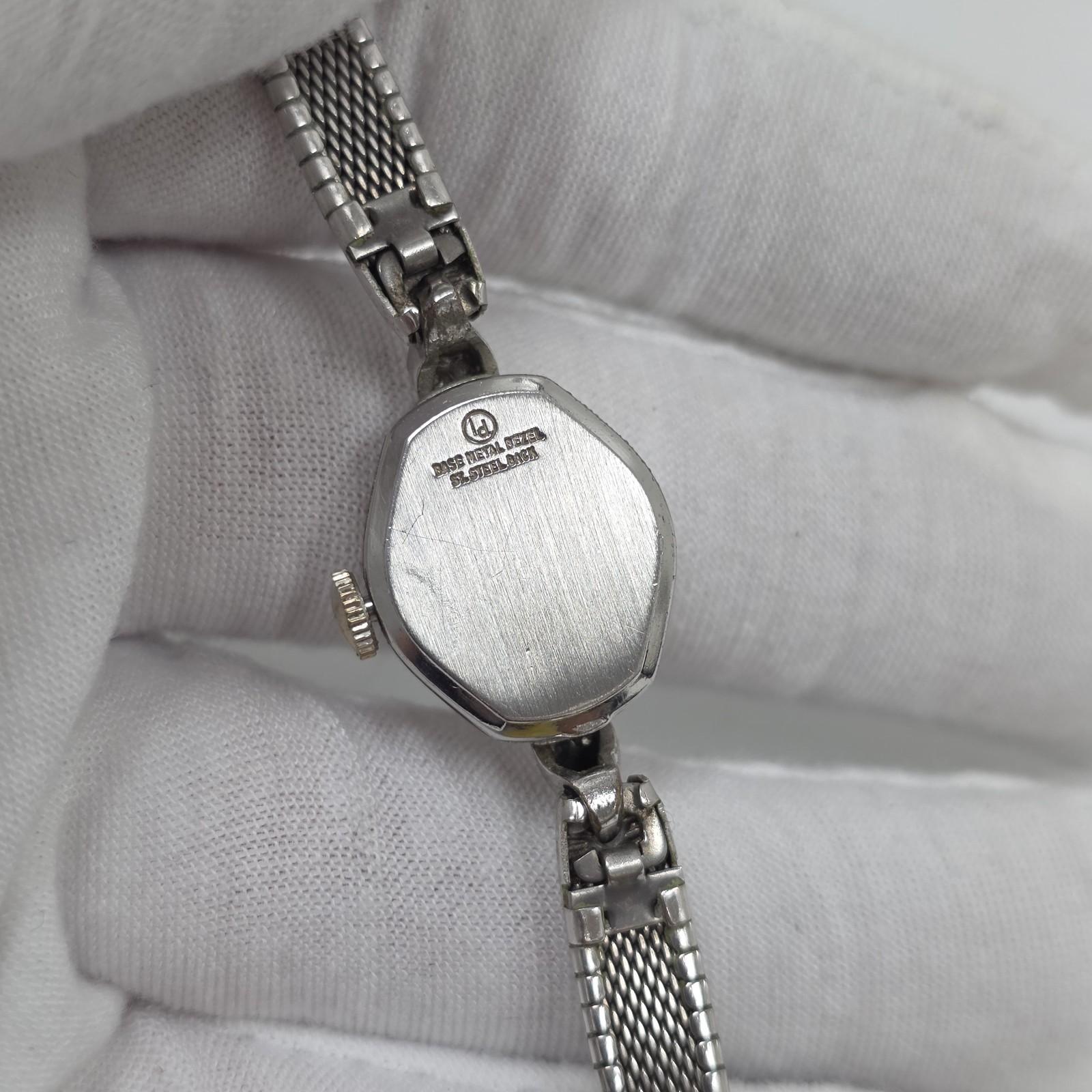 Vintage Buren Ladies Petite Cocktail Watch Silver Tone 17 Jewels Manual Wind
