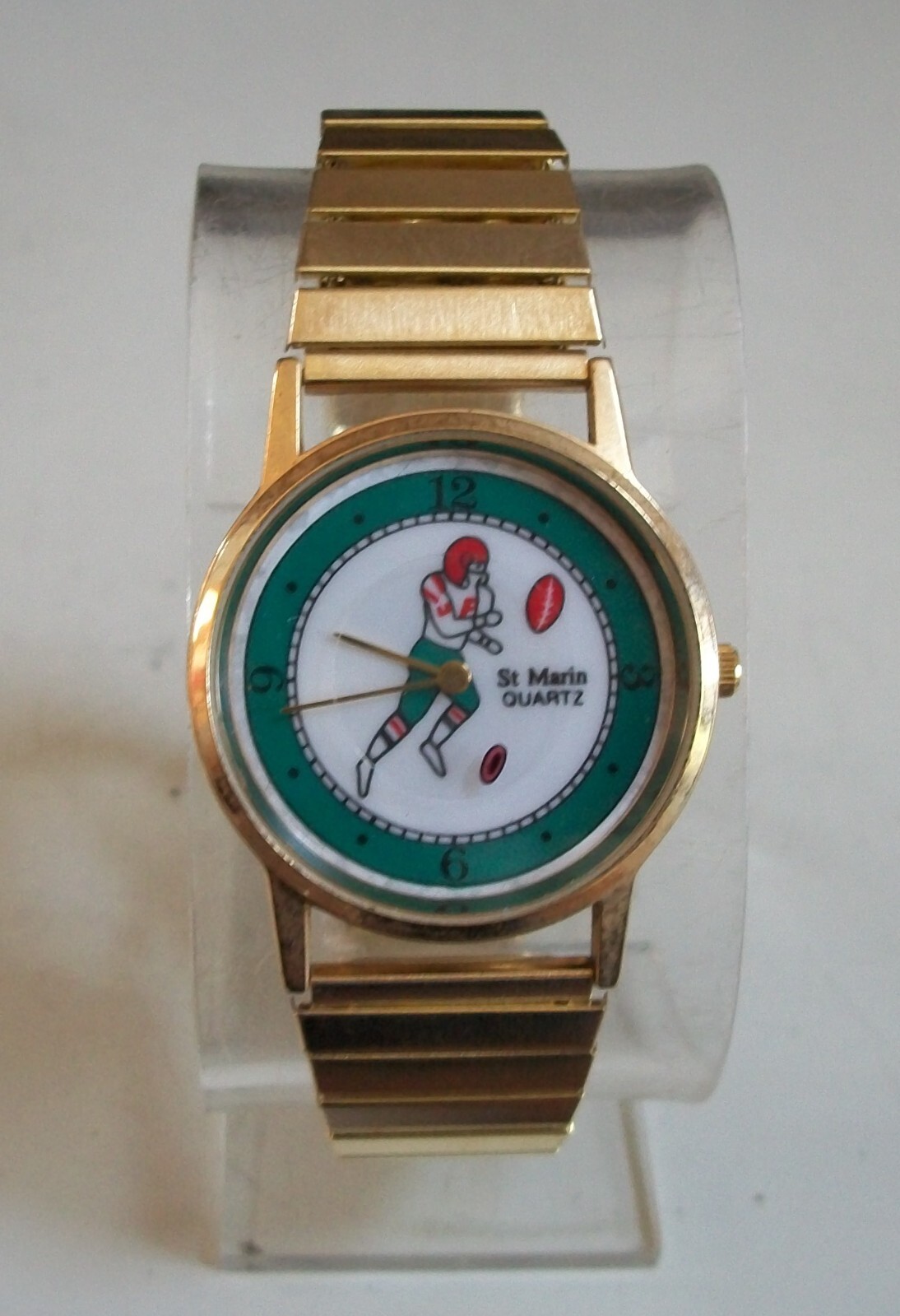 Men Or Women Gold Finish Stretch Band Football Fashion Casual Watch