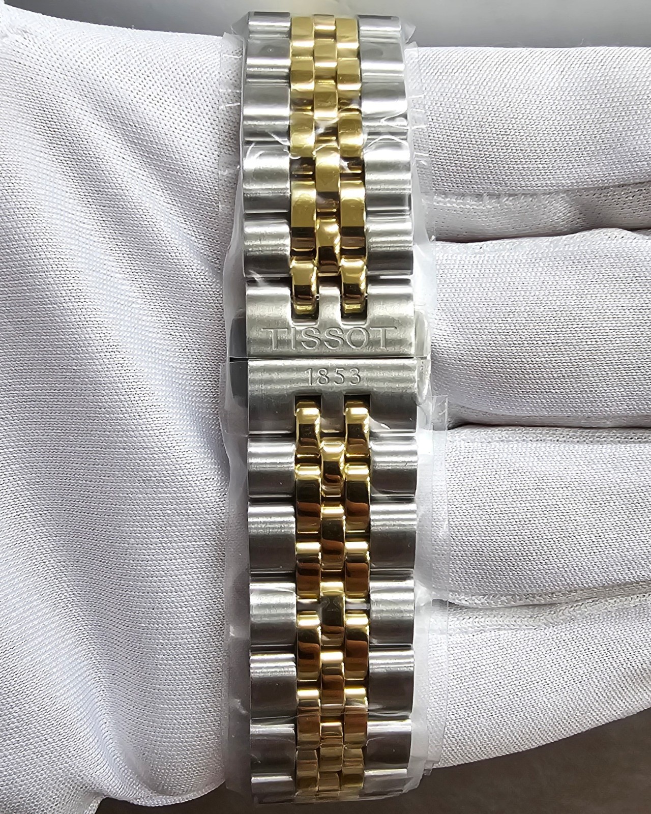 Tissot Ballade Quartz 34mm Silver Dial Women’s Watch T156.210.22.031.00