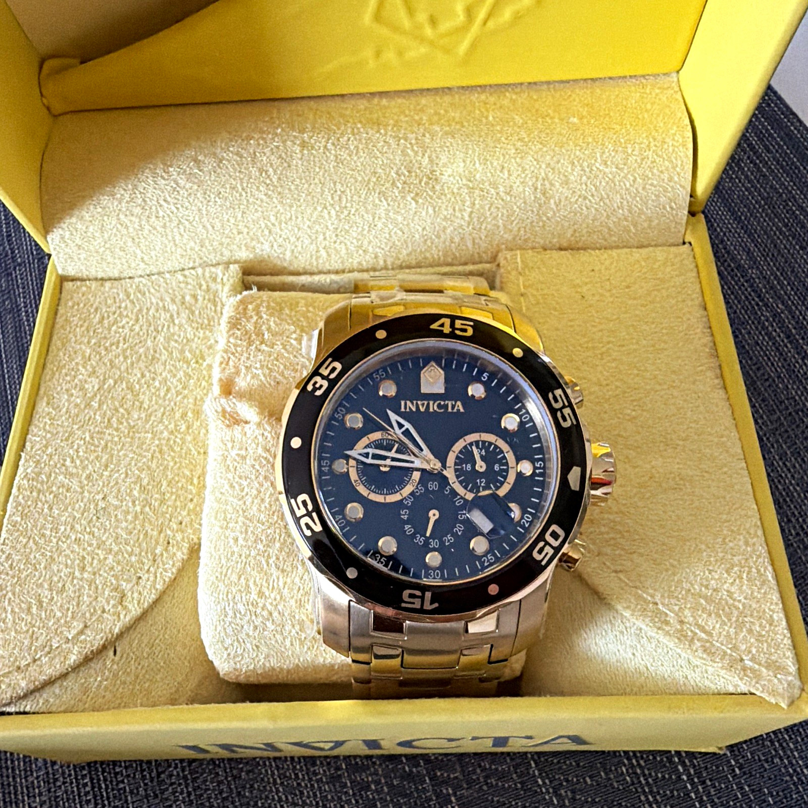 Invicta Pro Diver Blue Dial Quartz 45mm 200m Gold Bracelet Date Watch