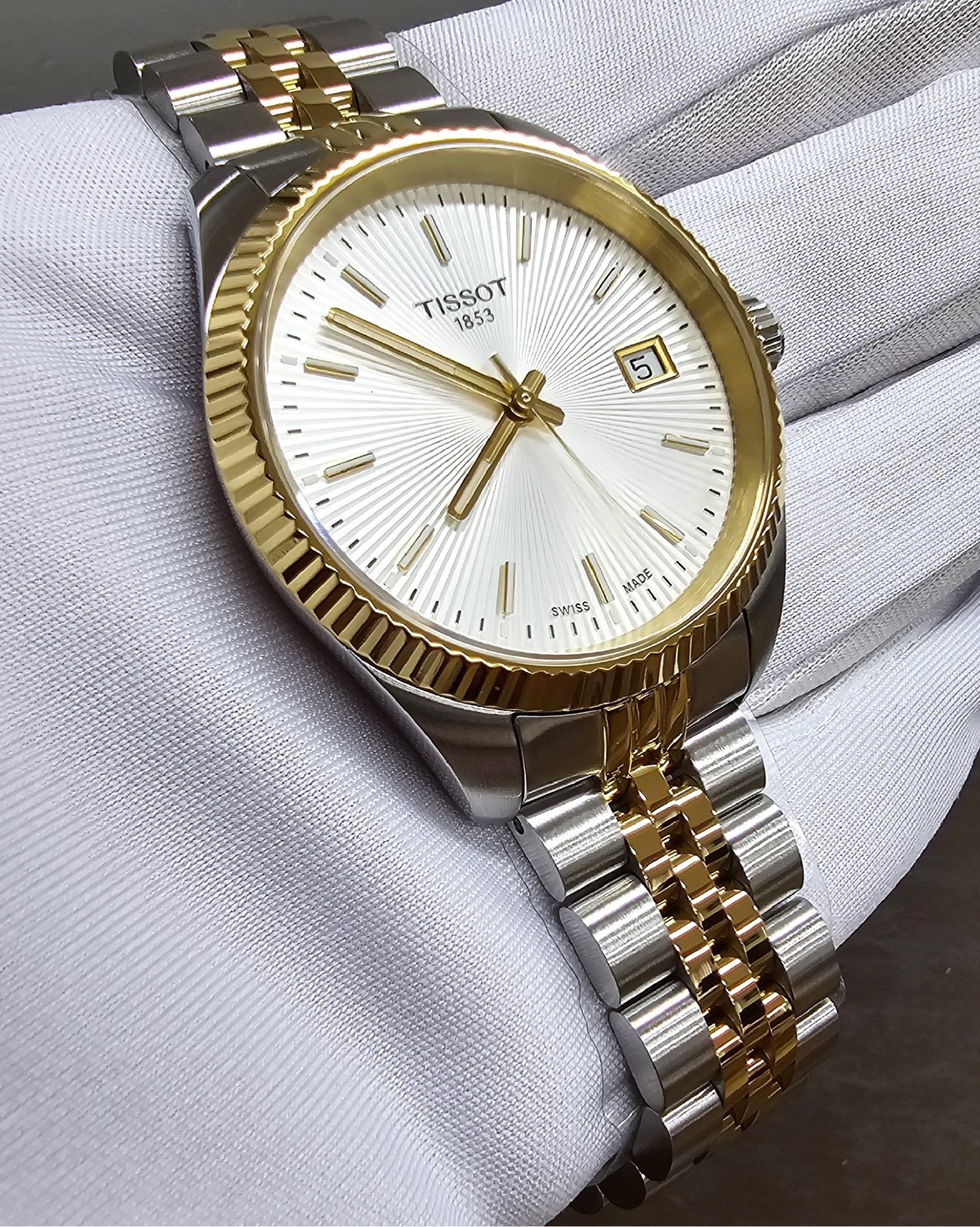 Tissot Ballade Quartz 34mm Silver Dial Women’s Watch T156.210.22.031.00