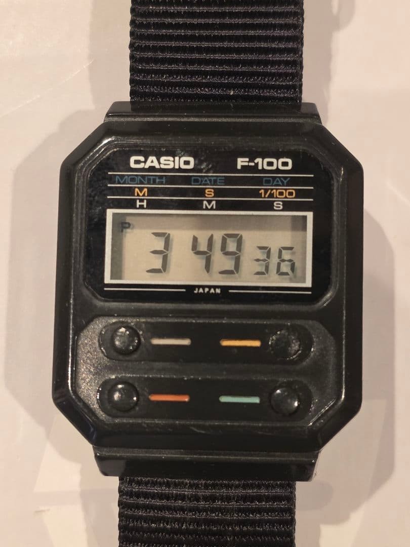 CASIO F-100 Unisex Wristwatch