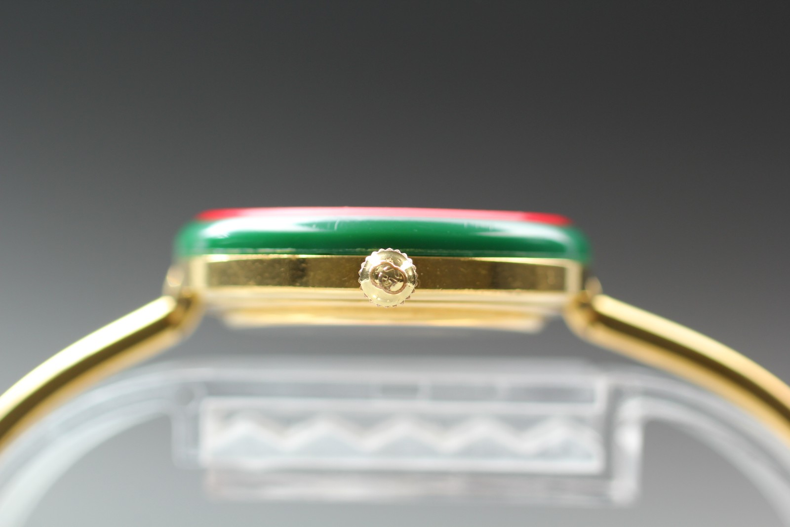GUCCI Change Bezel 1100-L Gold 11 Colors Quartz Watch ( About 16.1-16.6cm band )
