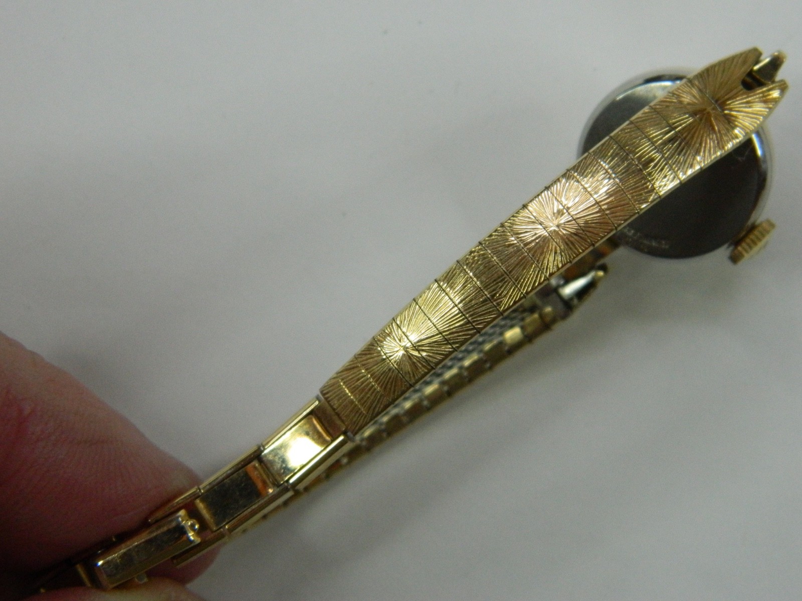 EXC. FINE VINTAGE HAMILTON 10k ROLLED GOLD PLATE LADIES WATCH – RUNS GREAT TIMER