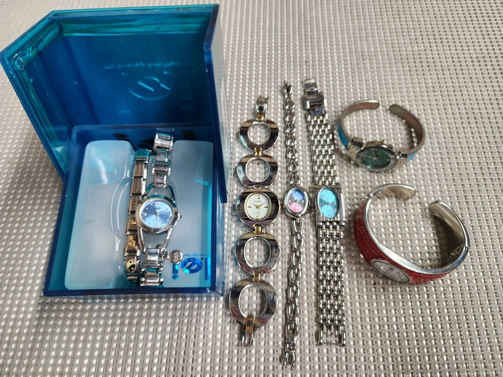 Lot of 6 watches Ladies Mixed