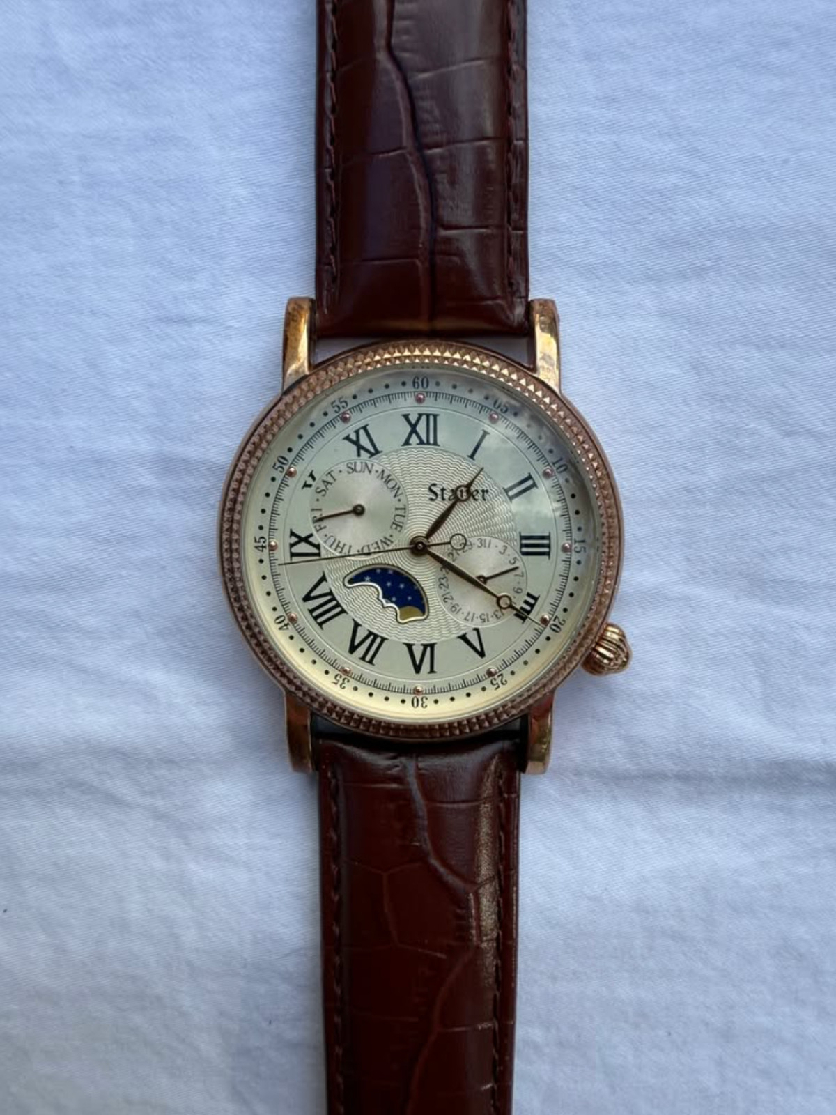 [ Brand NEW ] Stauer Beige Dial Maroon Leather Strap Quartz Watch 20390