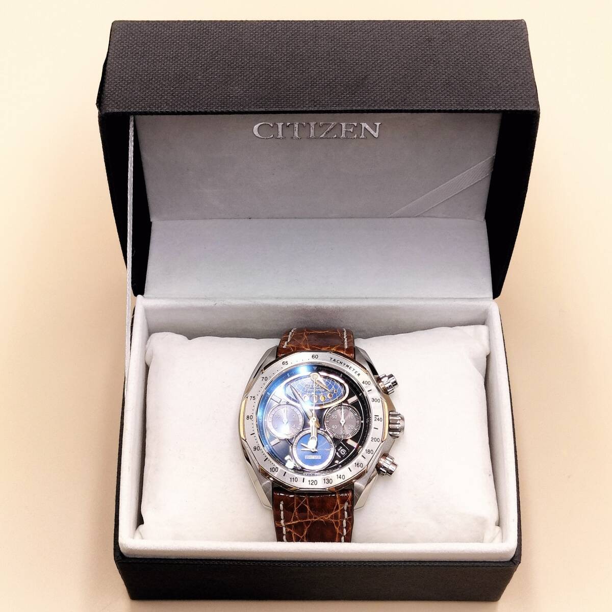 CITIZEN Eco Drive E270 S067260 Signature Moon Phase Chronograph Men’s Watch Sola