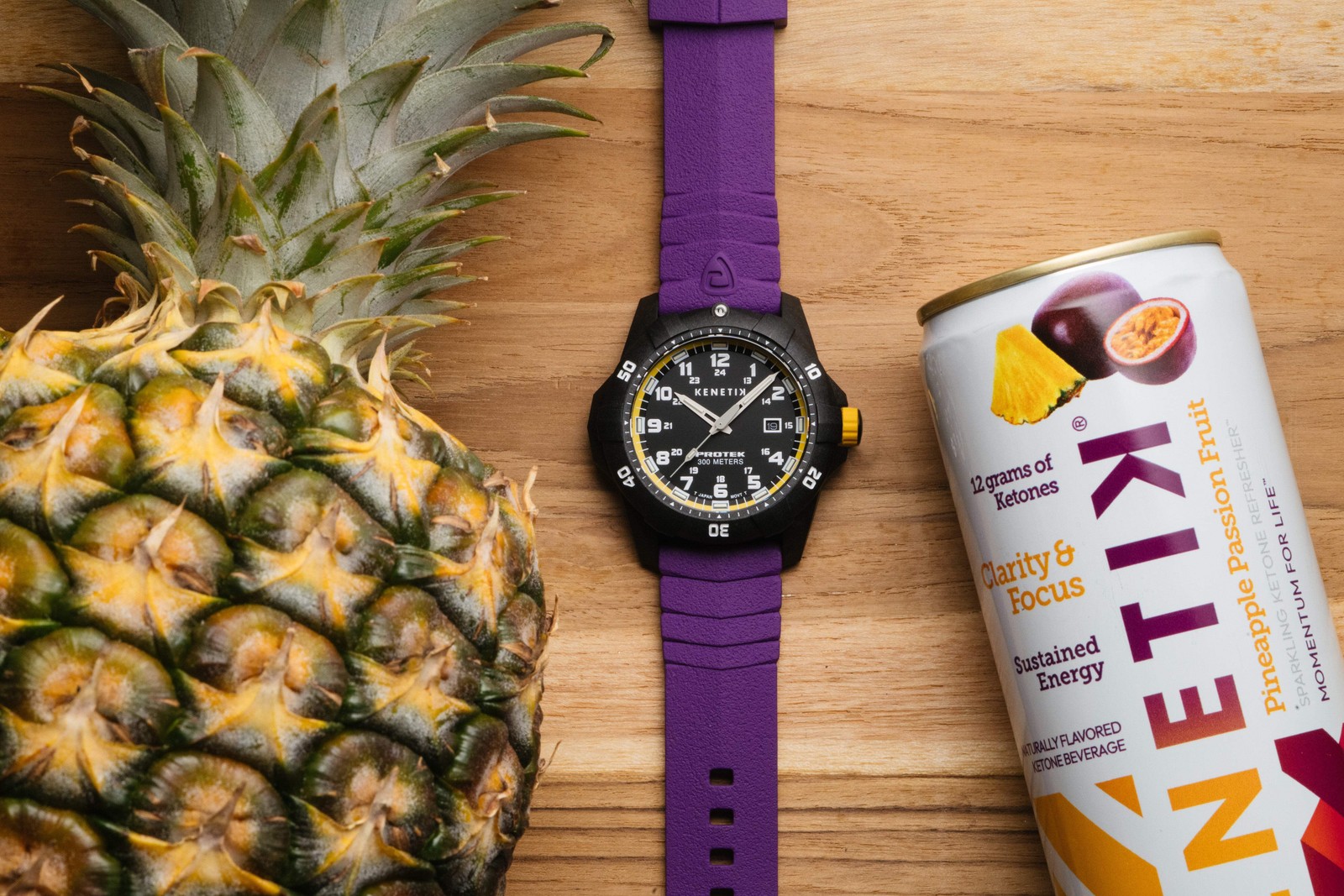 Kenetik Carbon Composite Dive CARBON CASE/BLACK&YELLOW DIAL/PURPLE STRAP Black-Y