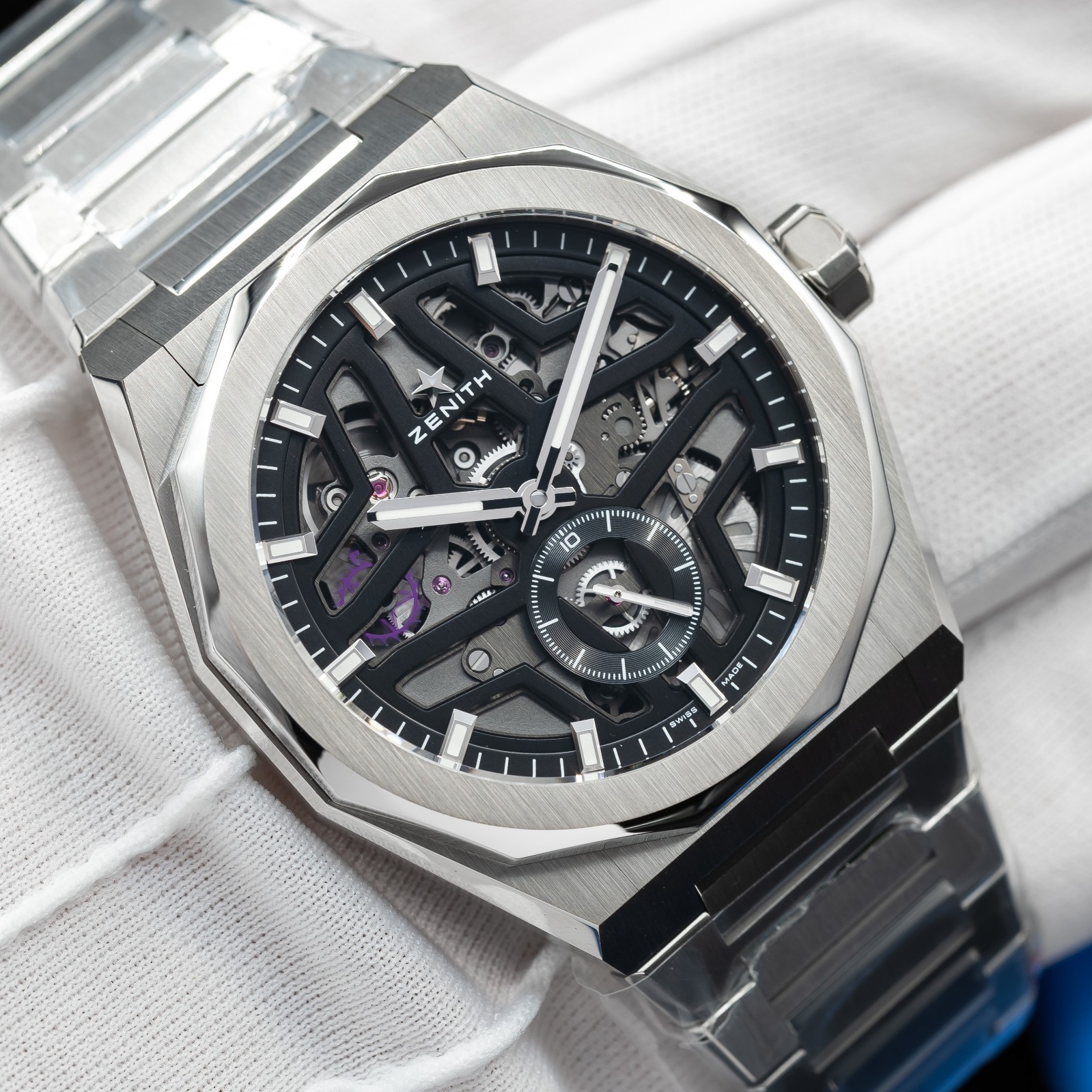 2026 Zenith Defy Skyline Skeleton Dial Men’s Watch – 03.9300.3620/78.I001 NEW!