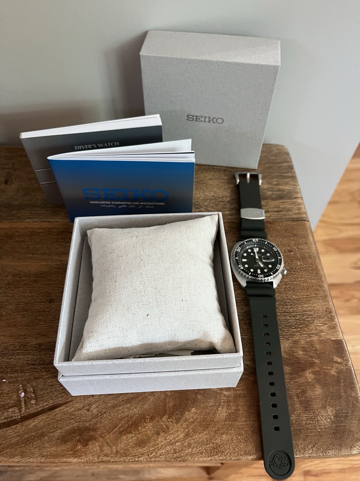Seiko SRPE05 King Turtle Diver Prospex Automatic Watch Green Dial Tags Box Paper
