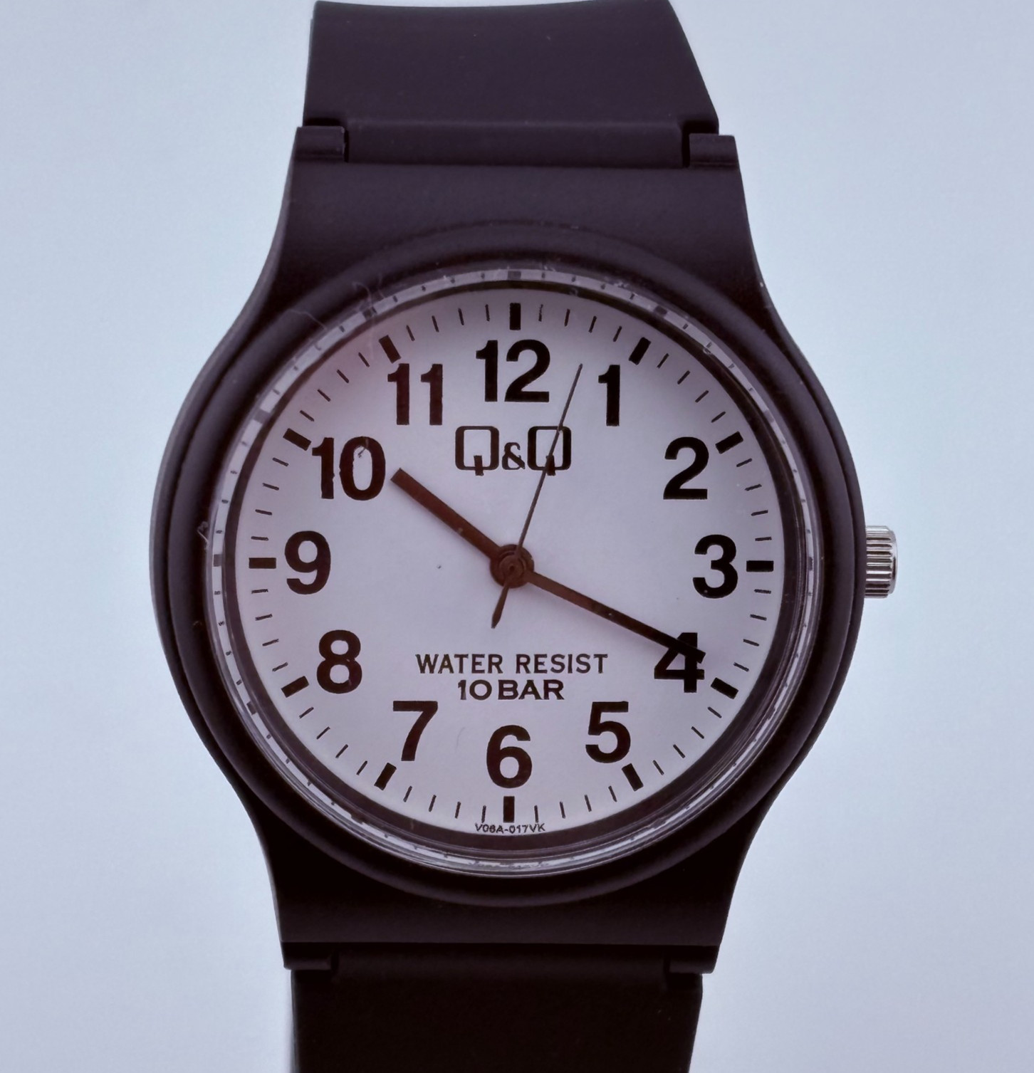CITIZEN Q&Q CAL.2035 QUARTZ 10 BAR PLASTIC CASE Battery replaced 33.4mm