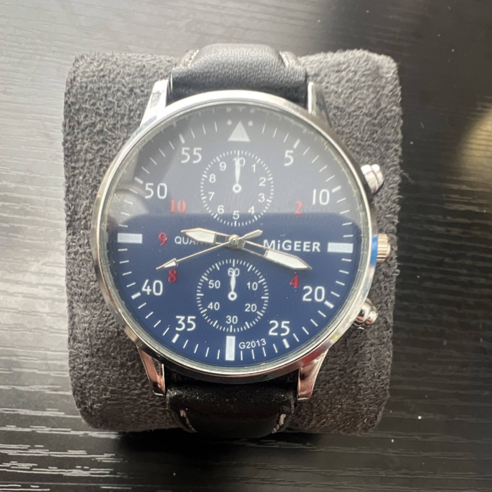 Migeer Quartz Men’s Wristwatch Black Faux Leather Blue Dial Analog 41.71mm
