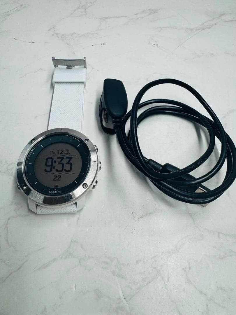 SUUNTO Traverse White GPS Outdoor Smart Watch OW151 Used Working