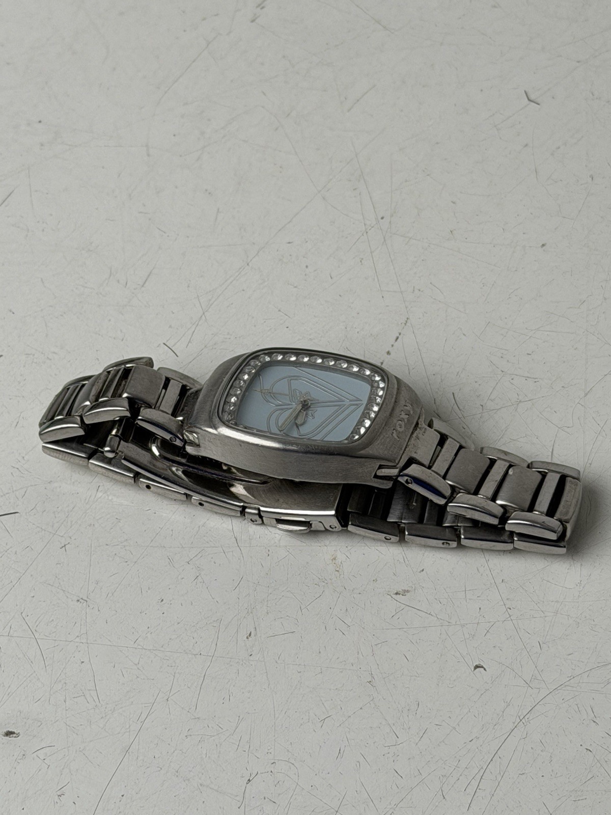 Untested – Roxy Womens Stainless Steel Wristwatch Water Resistant 50m