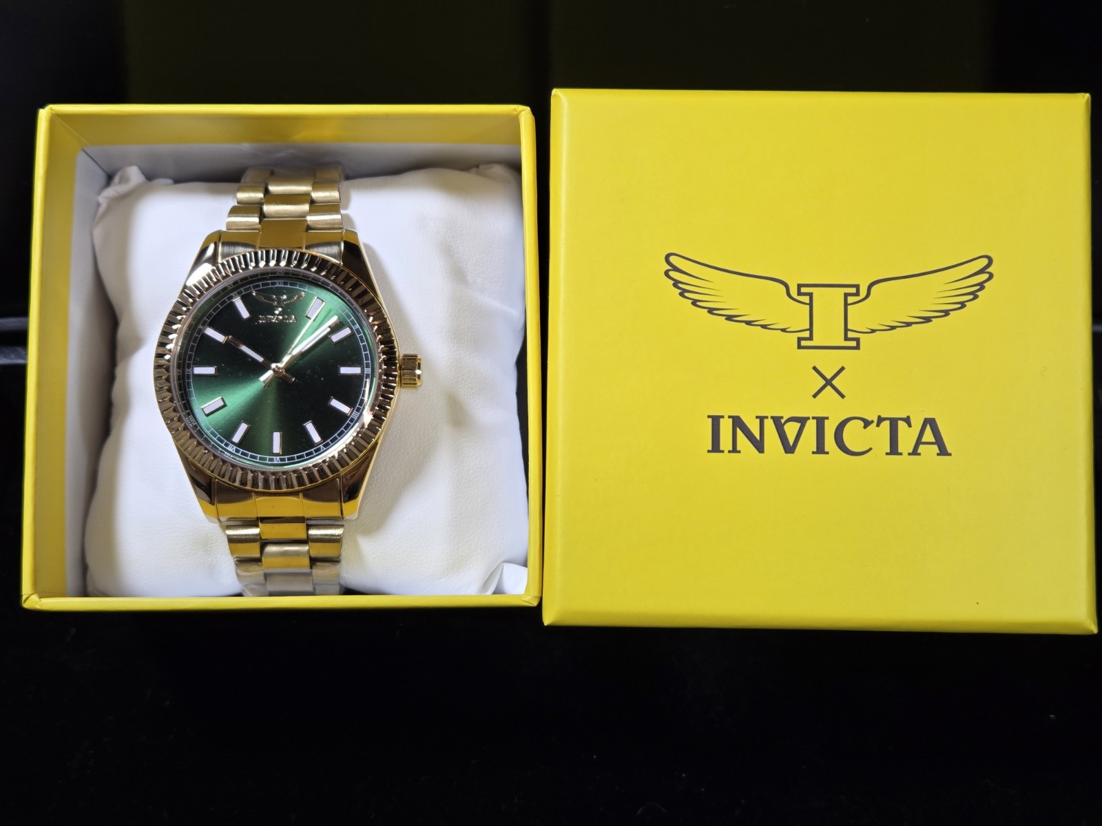 Invicta Specialty I 69008 Green Dial, Gold Case, Gold Bezel, Gold Band