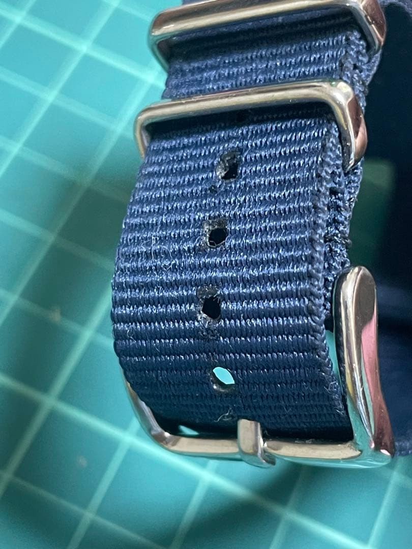 Working condition, excellent condition solar-powered wristwatch, Citizen Q&Q