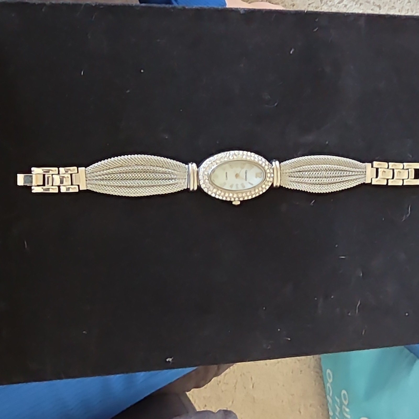 Geneva Quartz Analog Dress Wristwatch Oval White Dial Arabic Silver Bracelet