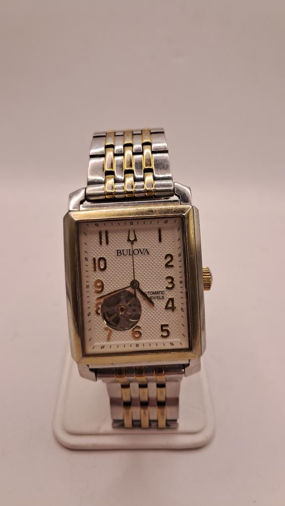 BULOVA Gent’s Wristwatch 98A308 (P09031255)
