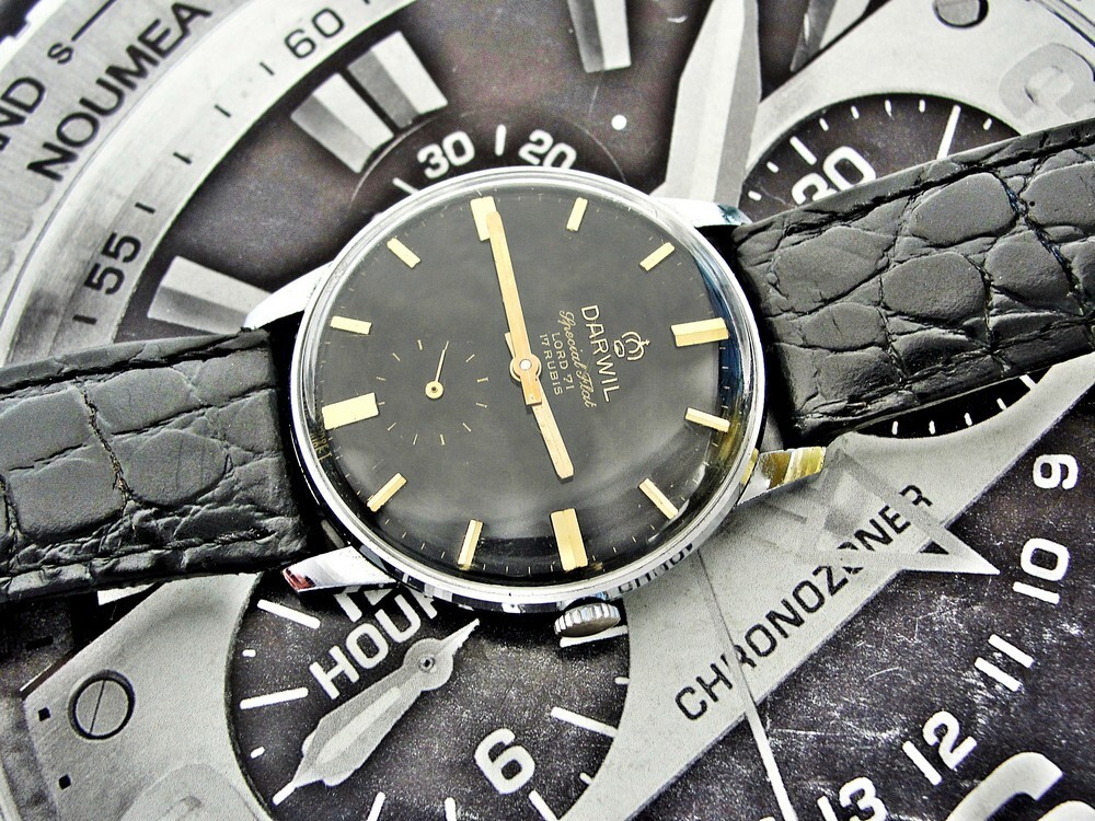 Beautiful Darwil Swiss watch from 1971.