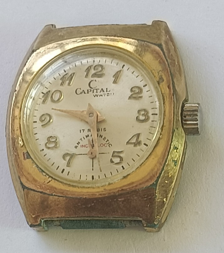 Antique old wristwatch Capital Watch 17 rubis plaque d’or for repairs for parts