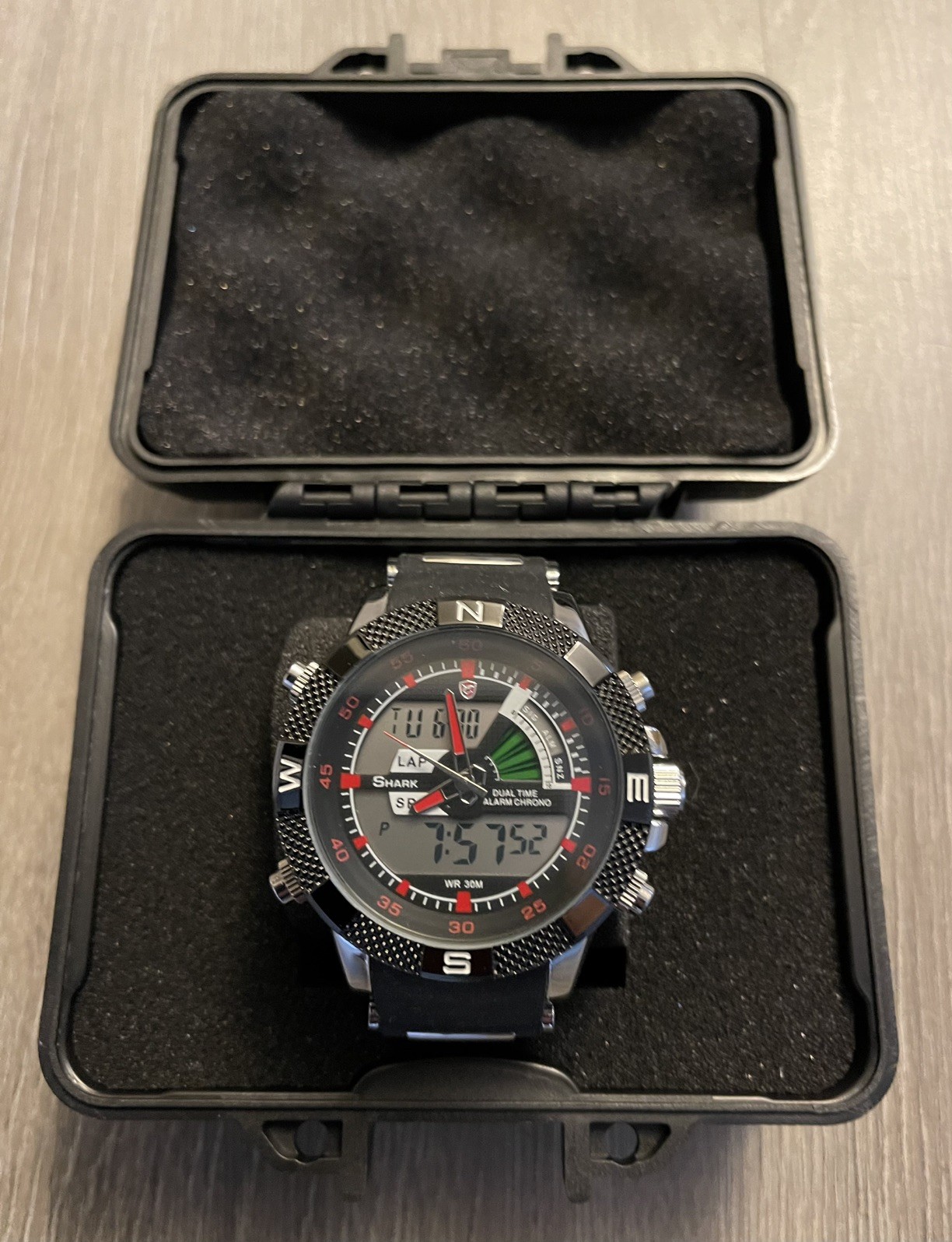 Shark Sport Chronograph Watch DS0061 free rugged case! Biker tough watch