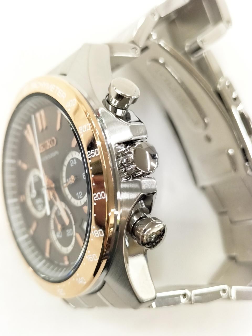 SEIKO Chronograph wristwatch Model 8T63 00D0