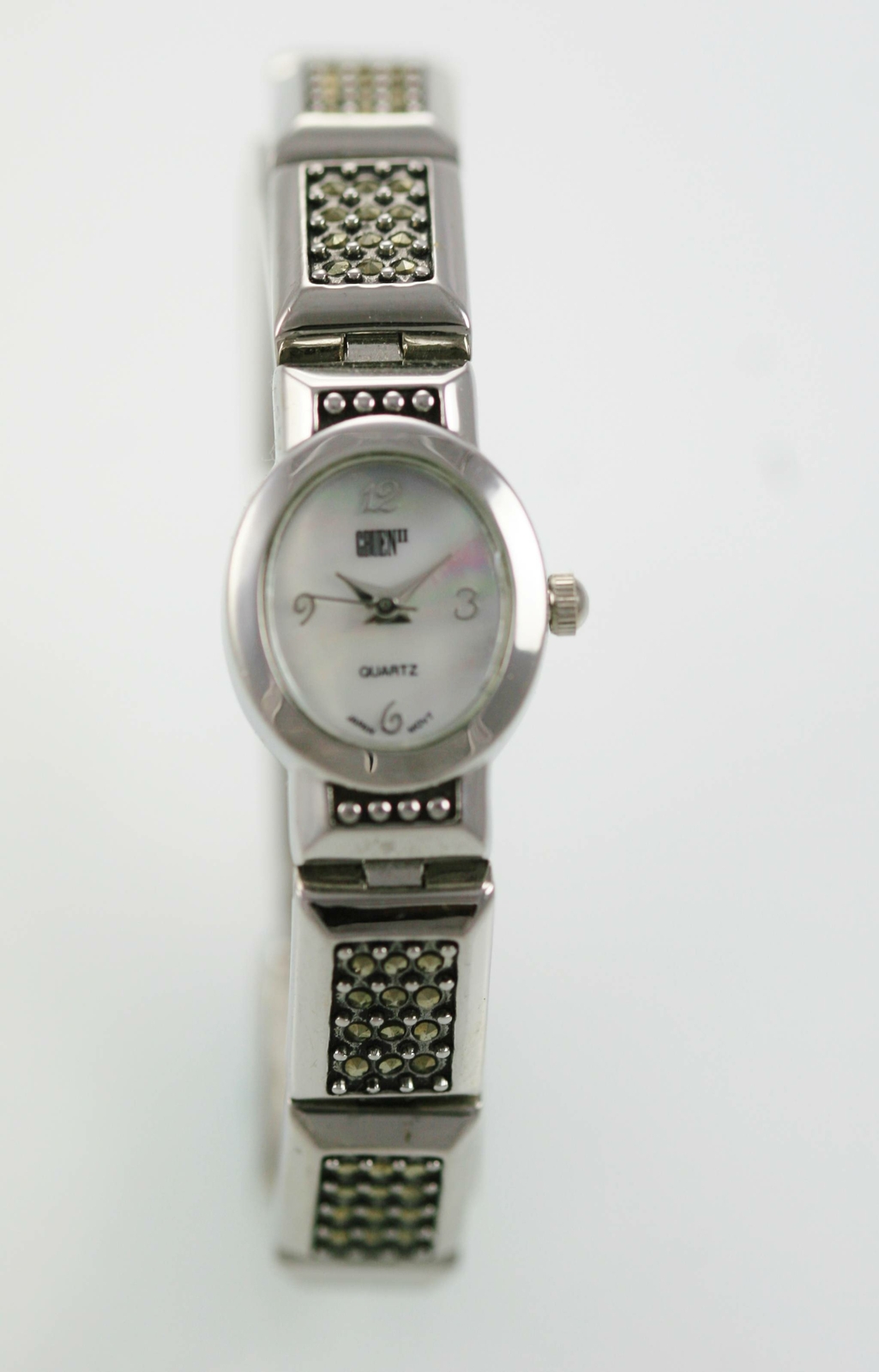 Gruen II Womens Watch MOP Stainless Steel Silver Water Resistant Battery Quartz
