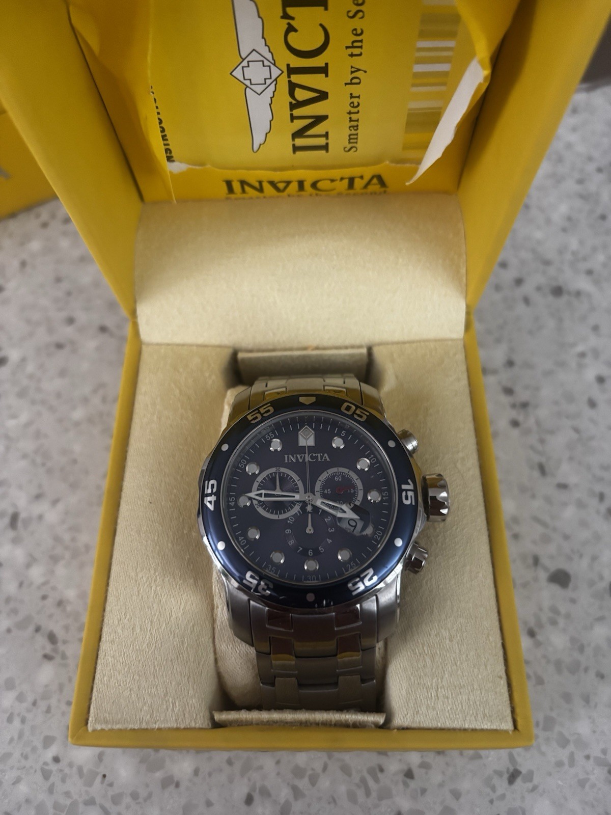 Invicta Men’s Quartz Chronograph Date Blue Dial SS Bracelet 100m Box/Manual