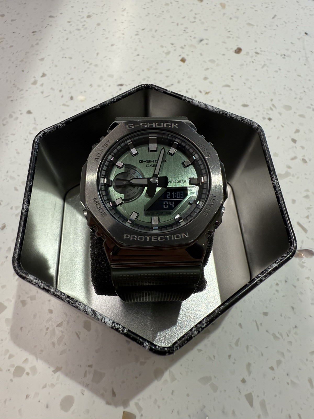 Casio G-SHOCK GM-2100B-3AER Band Resin / Stainless steel
