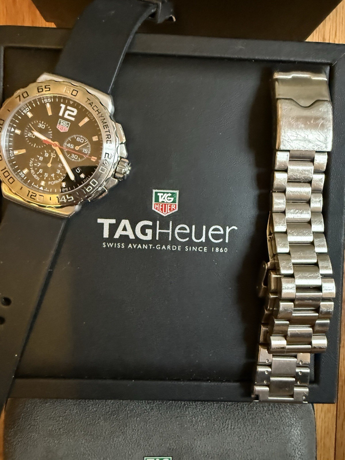Tag Heuer Formula 1 CAU1112 Chronograph Black Dial 42 mm Quartz Men’s Watch READ