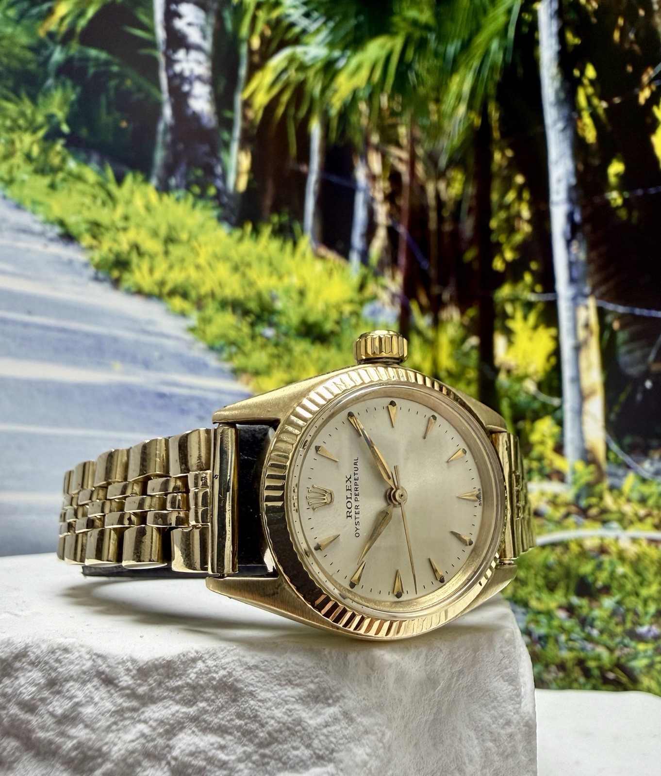 Rolex Oyster Perpetual 6619 Yellow Gold 24mm Rare Oval Link Flex USA Bracelet